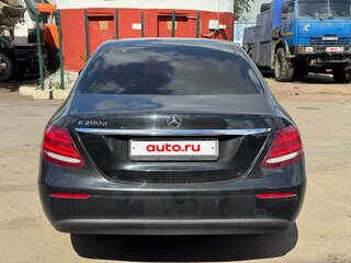 2020 Mercedes-Benz E-Класс 200 d V (W213, S213, C238), чёрный, 2300000 рублей, вид 4