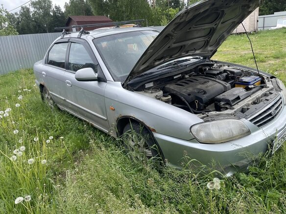 2009 Kia Spectra I Рестайлинг 2, серебристый, 200000 рублей