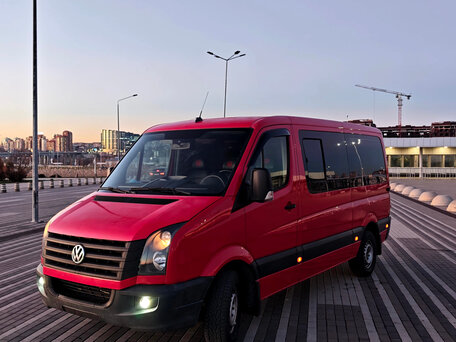 2013 Volkswagen Crafter, красный, 2600000 рублей, вид 2