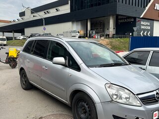 2013 Opel Zafira B Рестайлинг, серый, 530000 рублей, вид 2