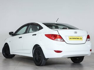 2011 Hyundai Solaris I, белый, 899000 рублей, вид 4