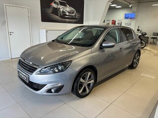 Peugeot 308 II