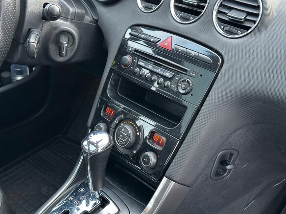 2011 Peugeot 308 I Рестайлинг, белый, 800000 рублей - вид 22