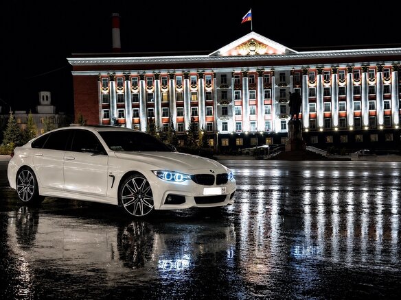 2017 BMW 4 серии Gran Coupe 430i xDrive F32/F33/F36 Рестайлинг, белый, 2800000 рублей