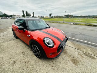 2020 Mini Hatch Cooper III (F55/F56) Рестайлинг, оранжевый, 2000000 рублей, вид 1