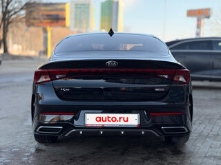 2020 Kia K5 III, чёрный, 2800000 рублей, вид 4