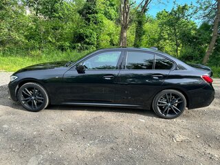 2020 BMW 3 серии 320i xDrive VII (G2x), чёрный, 4000000 рублей, вид 3