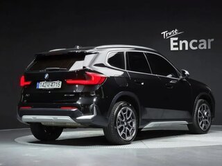 2024 BMW X1 20i xDrive III (U11/U12), чёрный, 4681080 рублей, вид 4