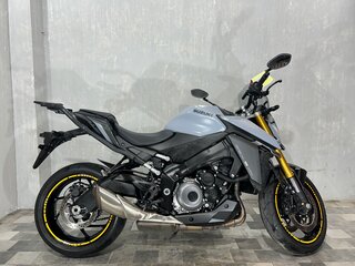2022 Suzuki GSX-S 1000, серый, 1099000 рублей, вид 1