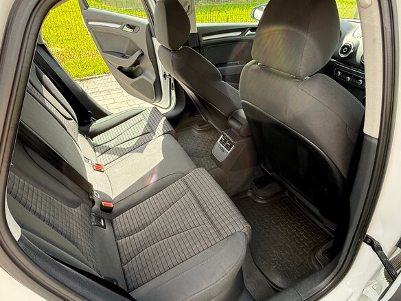 2016 Audi A3 III (8V), белый, 1900000 рублей - вид 12