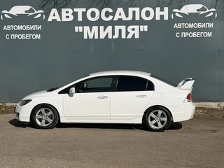2011 Honda Civic VIII Рестайлинг, белый, 790000 рублей, вид 2