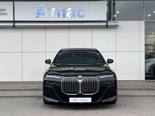 2024 BMW 7 серии 740d xDrive VII (G70), чёрный, 12990000 рублей, вид 2