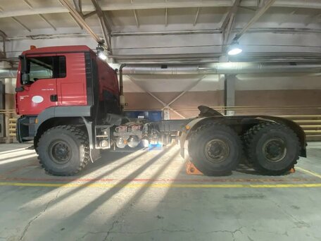 2010 MAN TGA, красный, 2427800 рублей, вид 1
