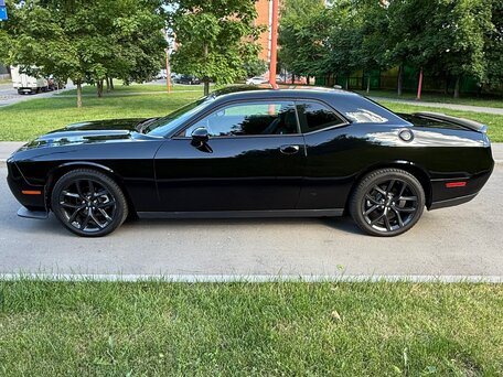 2022 Dodge Challenger III Рестайлинг 2, чёрный, 4769999 рублей, вид 1