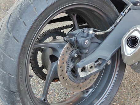 2013 Triumph Street Triple, зелёный, 500000 рублей, вид 5