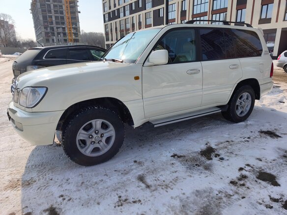 2005 Lexus LX 470 II Рестайлинг, бежевый, 2100000 рублей - вид 10