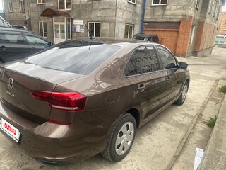 2021 Volkswagen Polo VI, коричневый, 1700000 рублей, вид 4