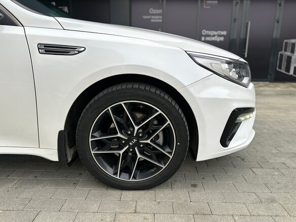 2019 Kia Optima IV Рестайлинг, белый, 1450000 рублей - вид 11