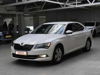 2018 Skoda Superb III, белый, 1820000 рублей, вид 3