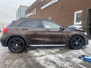 2014 Mercedes-Benz GLA 200 I (X156), коричневый, 1550000 рублей, вид 4