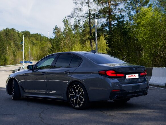 2020 BMW 5 серии 530i xDrive VII (G30/G31/G38) Рестайлинг, серый, 6000000 рублей - вид 6