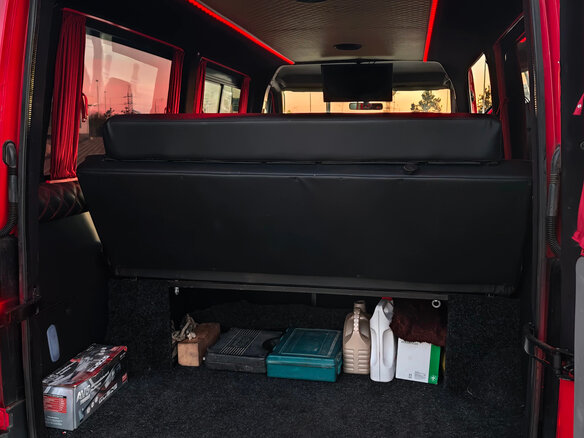 2013 Volkswagen Crafter, красный, 2800000 рублей - вид 12