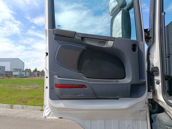 2018 Scania G-series, белый - вид 8