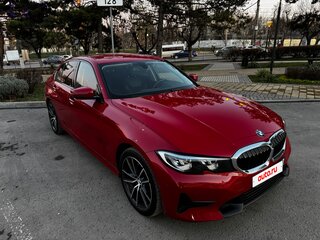 2019 BMW 3 серии 318d VII (G2x), красный, 3075000 рублей, вид 1