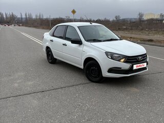 2020 Lada (ВАЗ) Granta I Рестайлинг, белый, 630000 рублей, вид 3