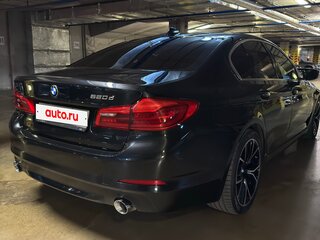 2017 BMW 5 серии 520d VII (G30/G31/G38), чёрный, 2500000 рублей, вид 4