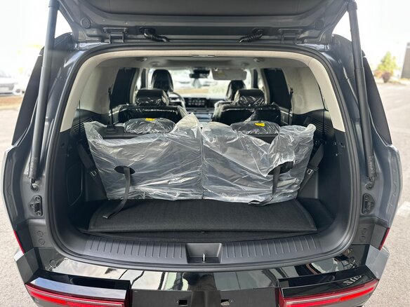 2026 Hyundai Santa Fe V (MX5), серый, 5690000 рублей - вид 11