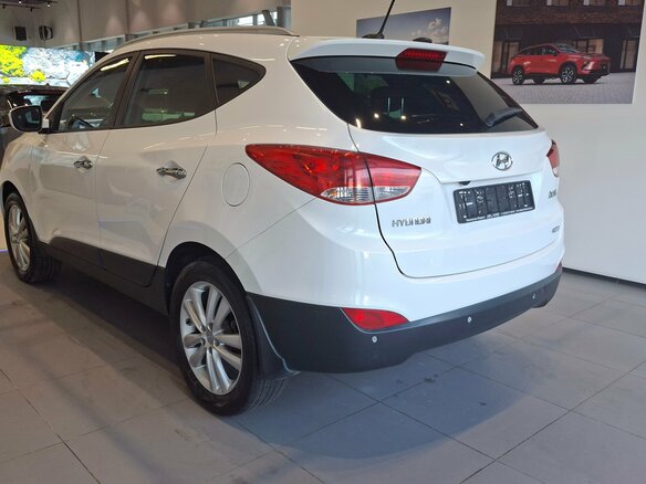 2012 Hyundai ix35 I, белый - вид 5