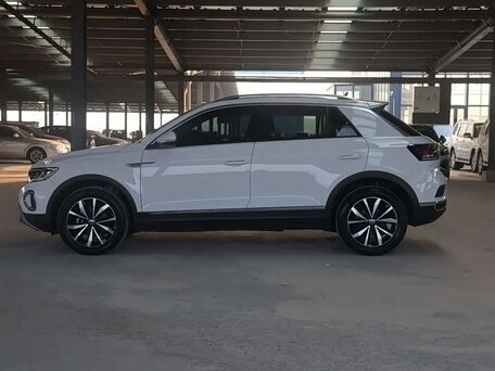 2023 Volkswagen T-Roc I (China Market), белый, 1780000 рублей, вид 3