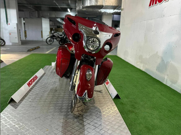 2015 Indian Roadmaster, красный, 920000 рублей - вид 11