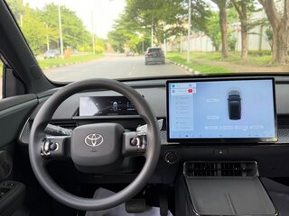 2026 Toyota bZ3X 58.3 kWh, серебристый, 2600000 рублей, вид 4
