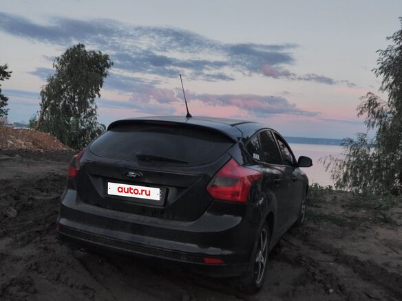 2012 Ford Focus III, чёрный - вид 2