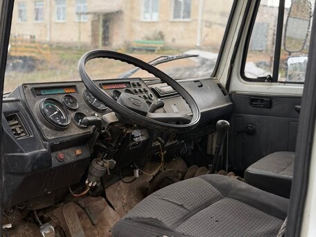 2011 ГАЗ 3308, 800000 рублей, вид 3