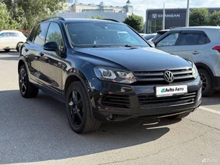 2011 Volkswagen Touareg II, чёрный, 1450000 рублей, вид 2