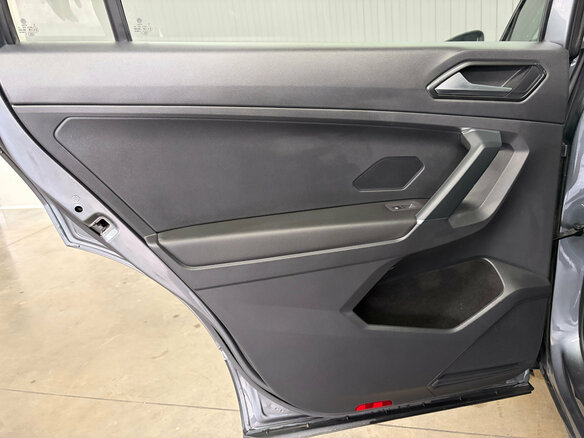 2018 Volkswagen Tiguan Allspace II, серый - вид 17