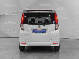 2021 Toyota Roomy I Рестайлинг, белый, 1040000 рублей, вид 4