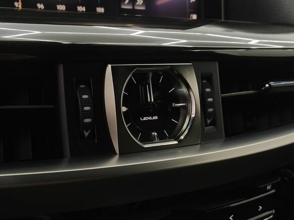 2020 Lexus LX 570 III Рестайлинг 2, белый, 8830000 рублей - вид 20