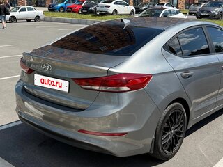2017 Hyundai Elantra VI (AD), серый, 1200000 рублей, вид 5