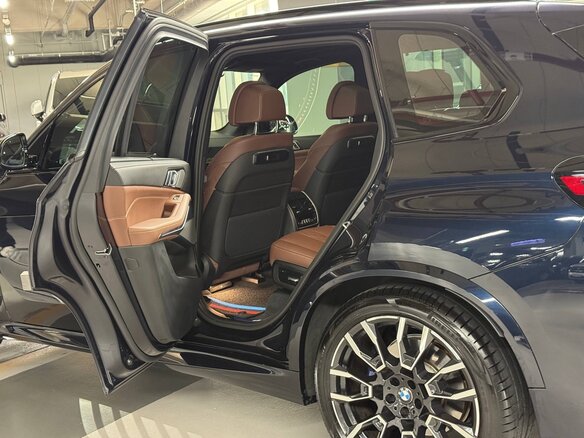 2025 BMW X5 40i IV (G05/G18) Рестайлинг, чёрный, 12050000 рублей - вид 19