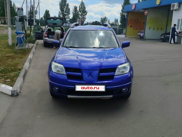 2007 Mitsubishi Outlander I, синий, 900000 рублей
