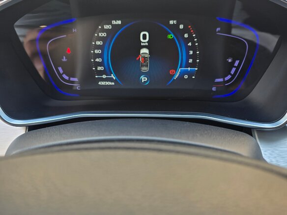2020 Geely Coolray I, синий - вид 4