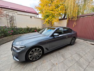 2019 BMW 5 серии 520d VII (G30/G31/G38), серый, 3800000 рублей, вид 3