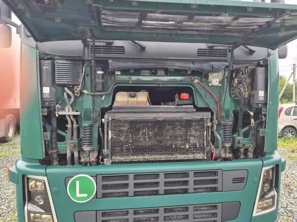 2008 Volvo FH, зелёный, 3500000 рублей - вид 5