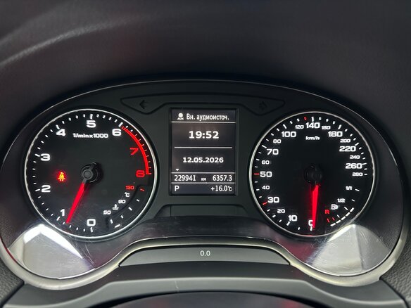 2014 Audi A3 III (8V), белый, 1400000 рублей - вид 9