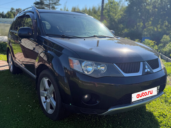 2008 Mitsubishi Outlander II, чёрный - вид 2