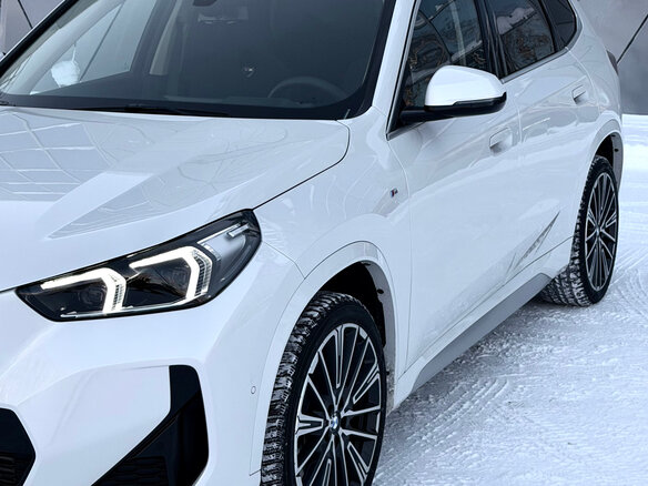 2025 BMW X1 25Li xDrive III (U11/U12), белый - вид 1